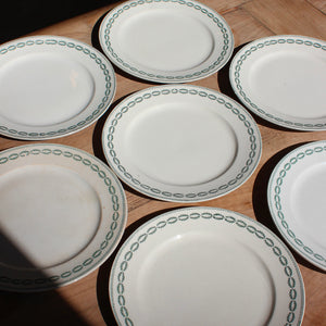 Assiettes en terre de fer anciennes