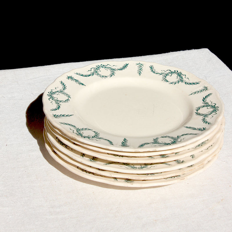 6 assiettes plates en terre de fer