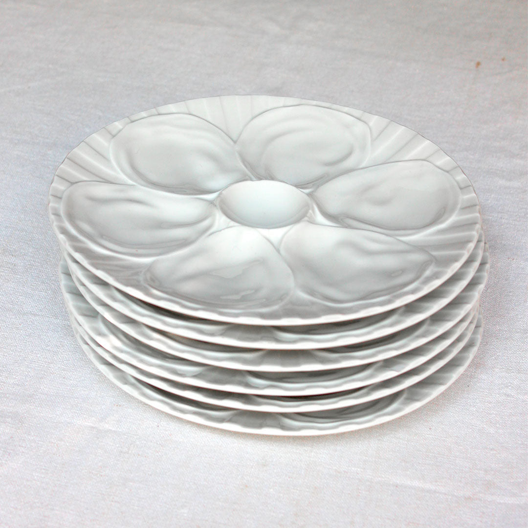 6 assiettes à huîtres en porcelaine blanche
