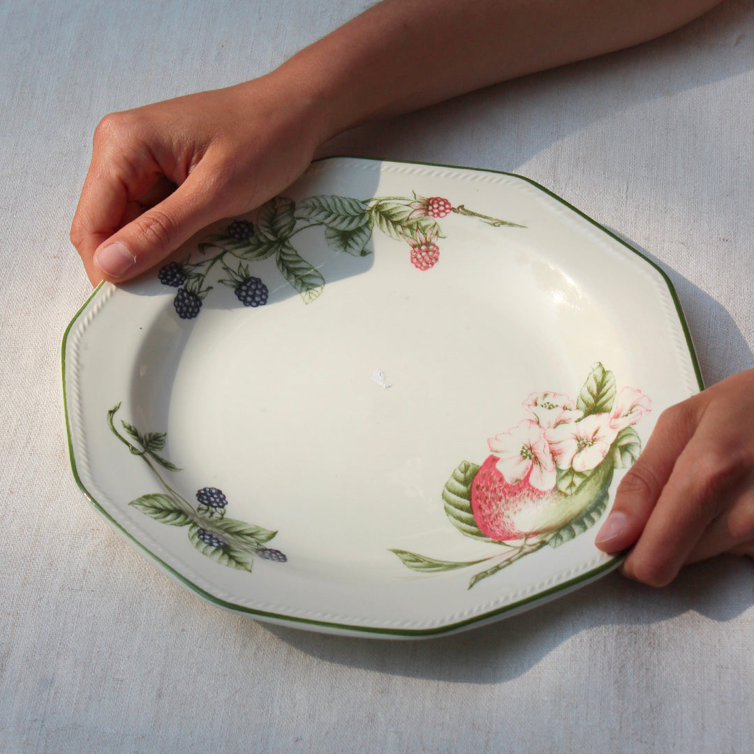 7 assiettes plates Churchill vintage