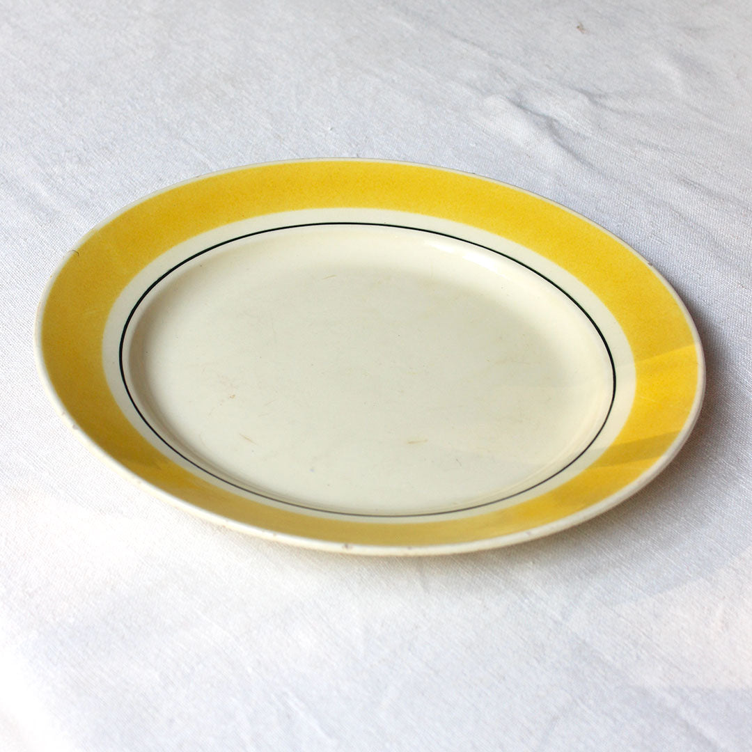 Plat rond en faïence de Gien