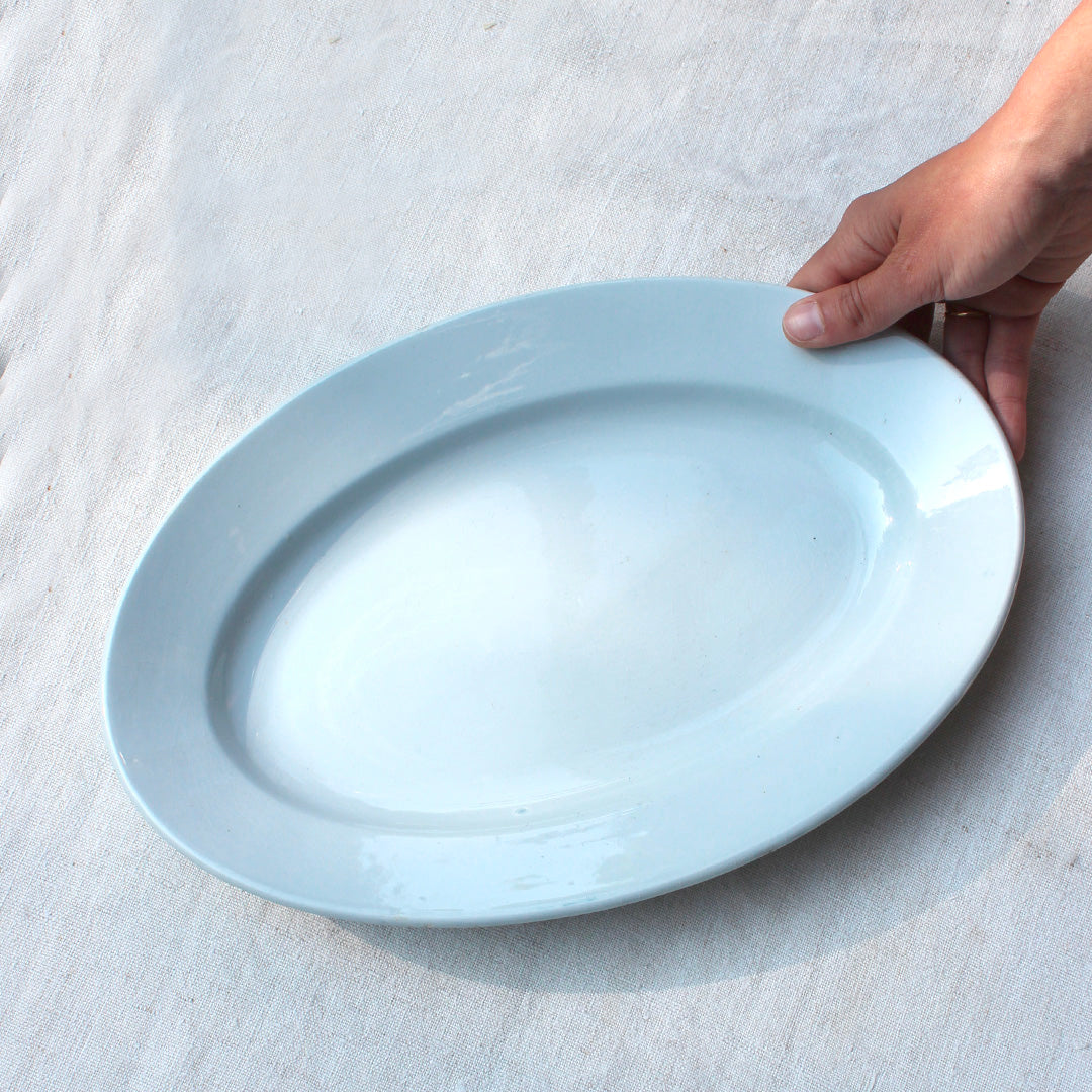 Plat ovale en faïence bleue vintage