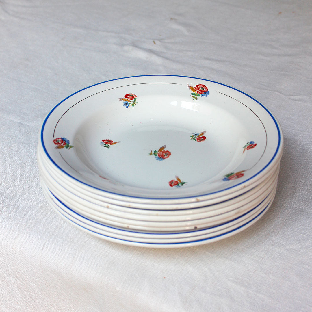 9 assiettes creuses motif coquelicot