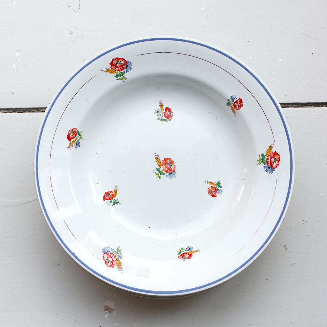 9 assiettes creuses motif coquelicot