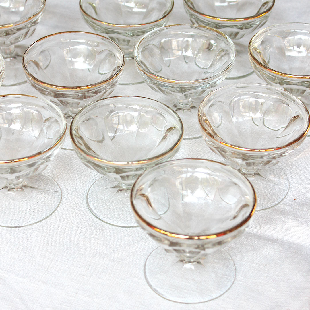 Coupelle en verre bordure dorée
