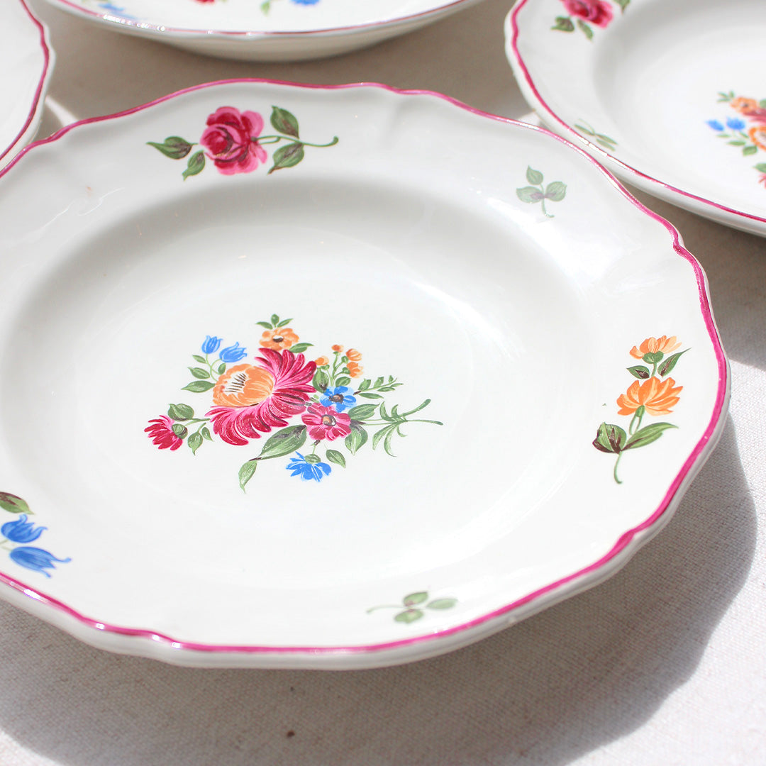 6 assiettes plates fleuries