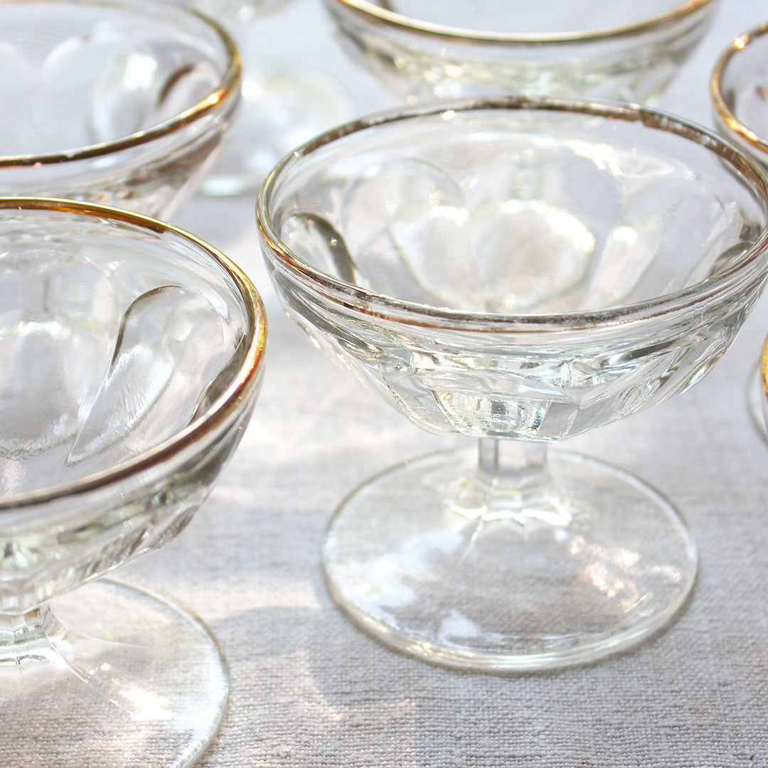 Coupelle en verre bordure dorée