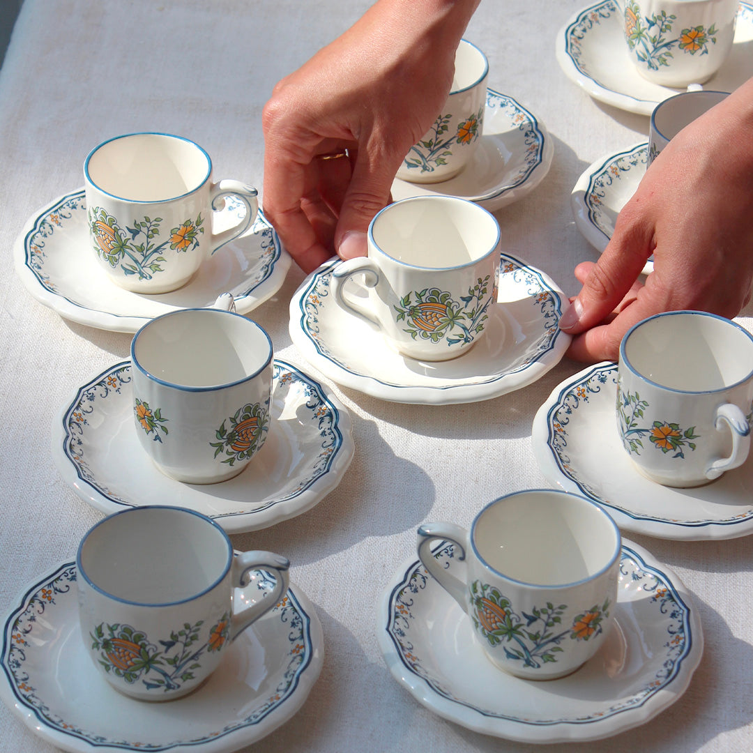 Ensemble de 11 tasses à café de Gien vintage