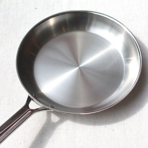 Poêle en inox 18/10 brossé manche fixe