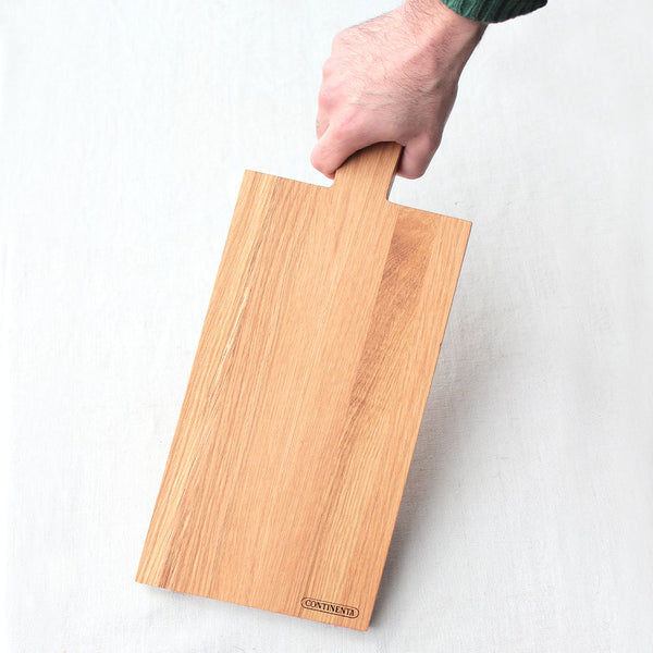 Planche à découper avec poignée en bois de chêne